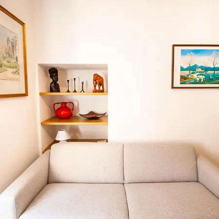 Apartamento Renzo E Lucia Carate Urio